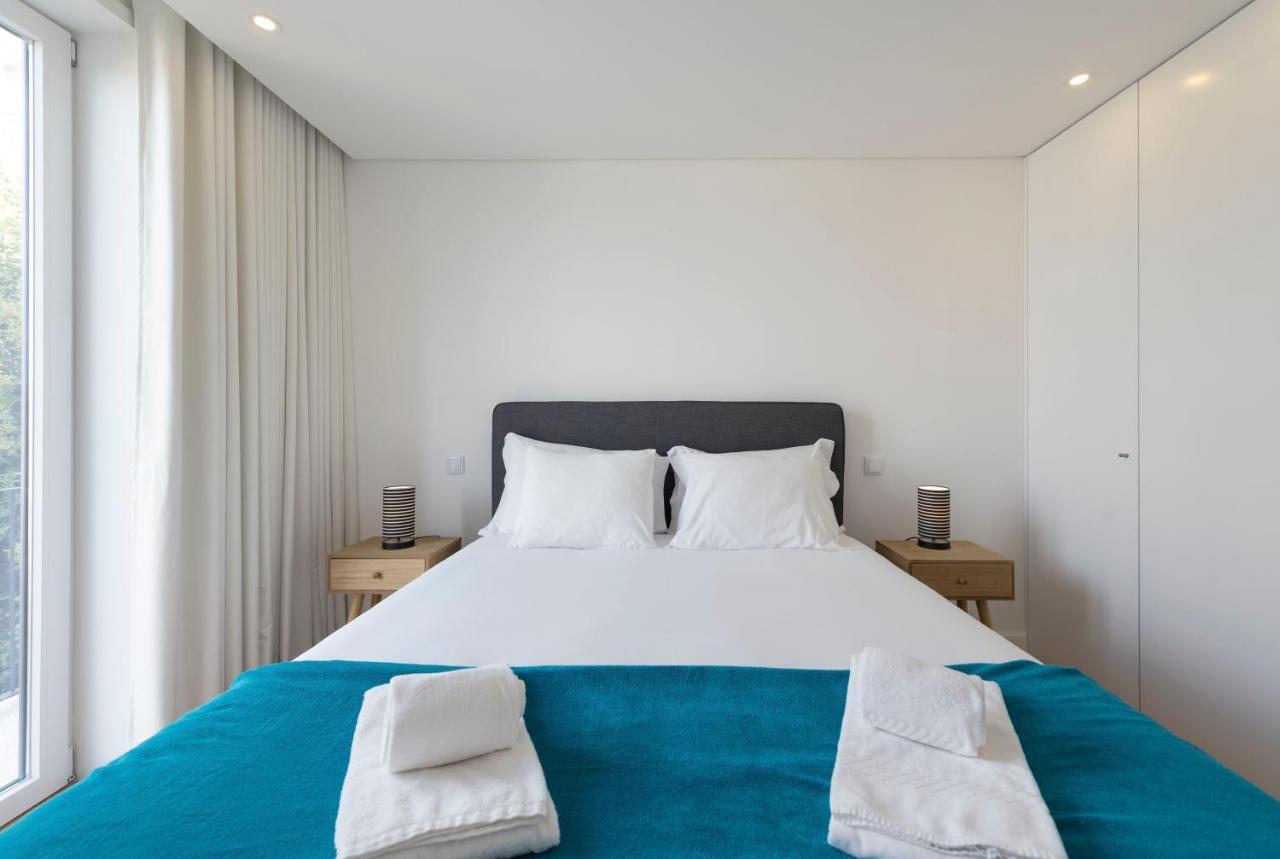 Lovelystay - Central Flat W/ Ac & Balcony Porto Exteriér fotografie